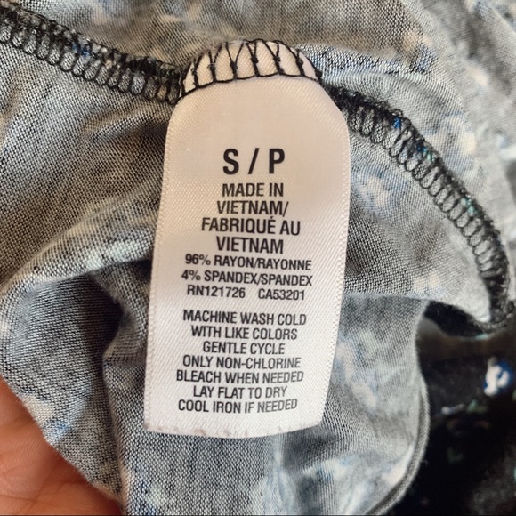 Aeropostale Floral Crop Top - Picture 5 of 6